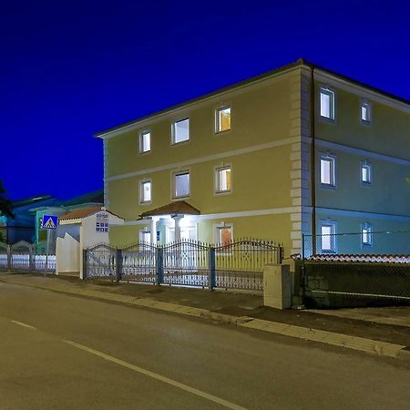Apartments Lulic 크리크베니카 외부 사진