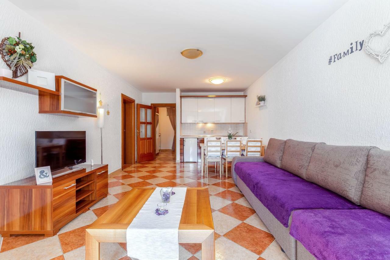 Apartments Lulic 크리크베니카 외부 사진
